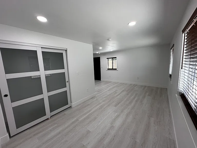 3033 Northrop Ave — Photo 7