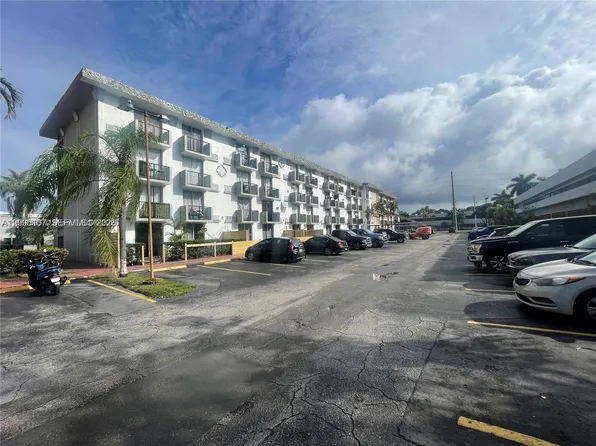 16450 NW 2nd Ave APT 109, Miami, FL 33169