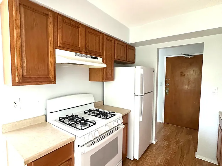 62 Stonehurst Blvd #G — Photo 31