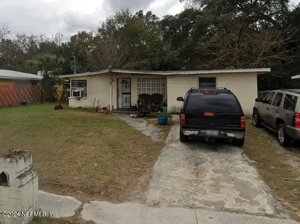 3767 RIBAULT SCENIC Drive, Jacksonville, FL 32208