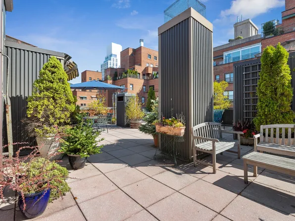 157 East 72nd Street image 15 of 17