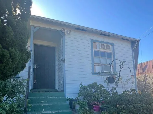 10411 San Carlos Dr, Spring Valley, CA 91978