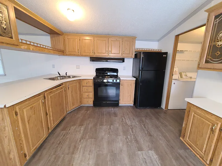 700 W Ridgeway Ave #408 — Photo 2