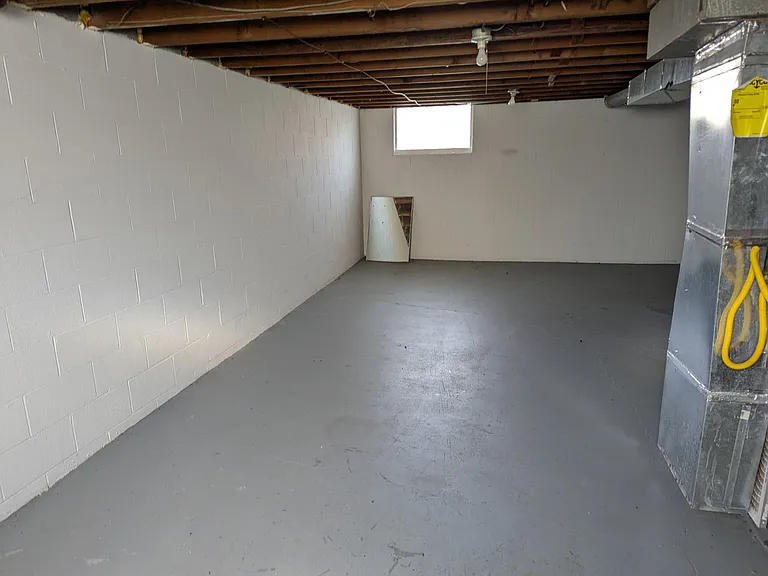 821 Manning Ave — Photo 11
