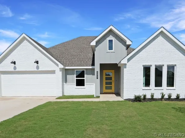 22727 E 106th Pl S, Broken Arrow, OK 74014