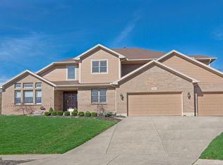 670 Primrose Ln, Tipp City, OH 45371
