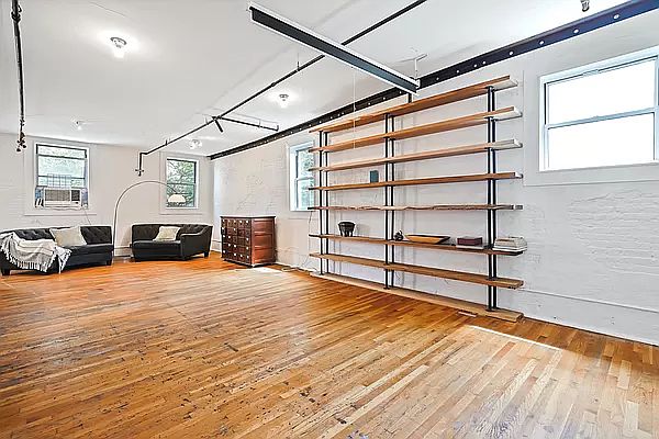 1st image of 251 19th St APT 2C