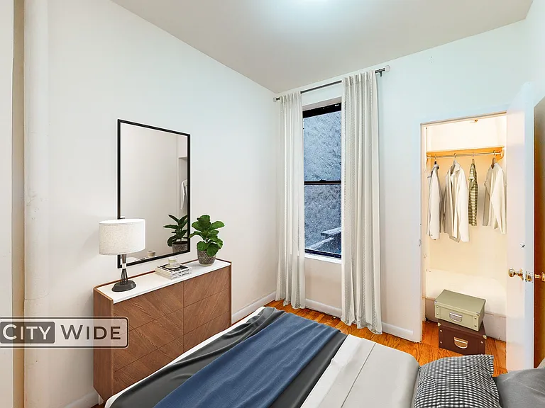 101 Clinton St #12 — Photo 2
