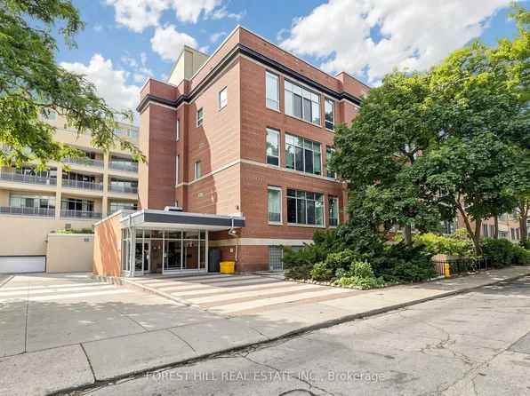 21 Nassau St #301, Toronto, ON M5T 3K6