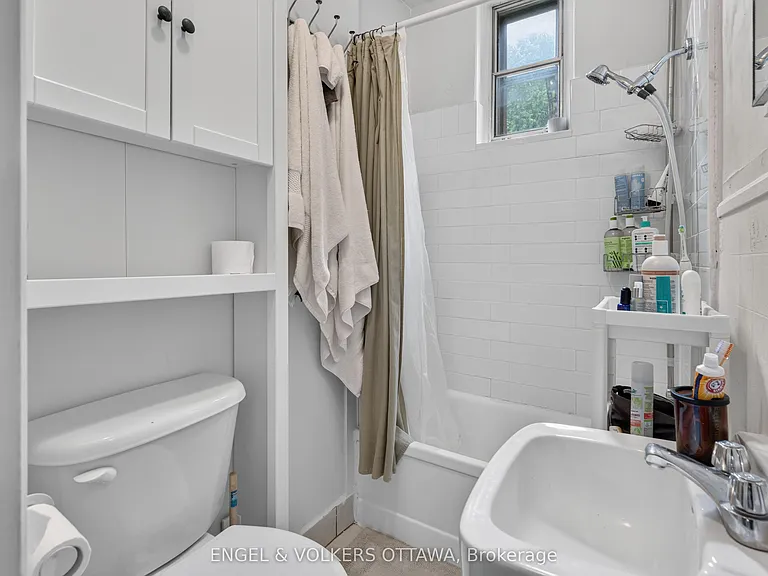 35 Craig St #1 — Photo 18