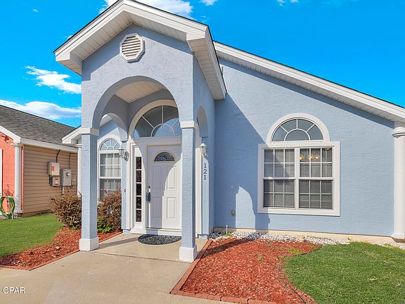 2nd image of 121 Seagrass Way