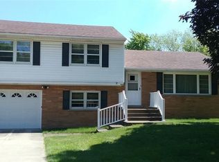 1164 Jarrett Dr, Lewiston, NY 14092