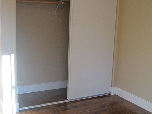 4th image of 3248 Windsor Dr