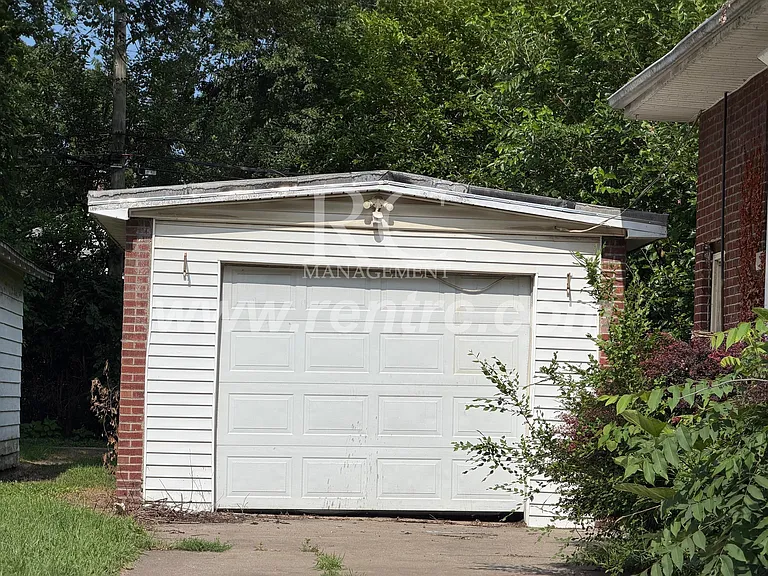 24 Bremer Ave — Photo 15