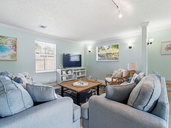 2nd image of 1424 Willow Rd