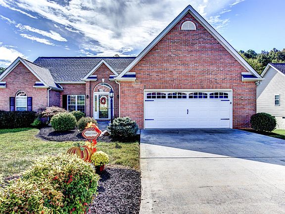 3rd image of 1548 Mandrell Dr