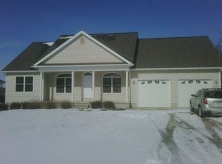 1871 Big Bear Dr, Owosso, MI 48867