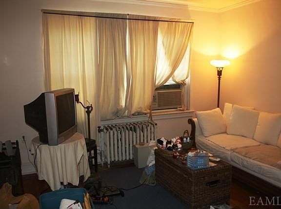 5th image of 4 Park Ln APT 5E