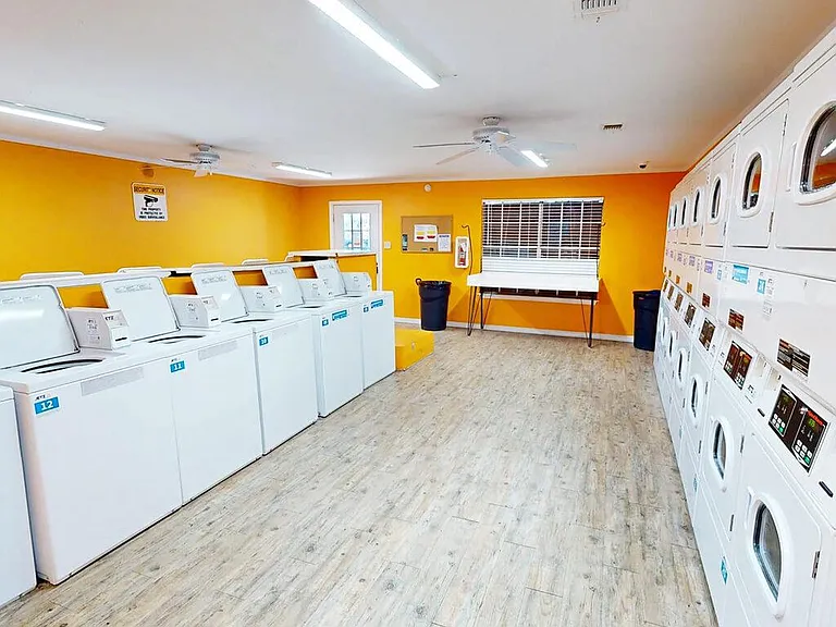 Onsite Laundry Facilities