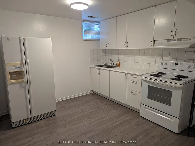 41 Russfax Dr #BASEMENT — Photo 1