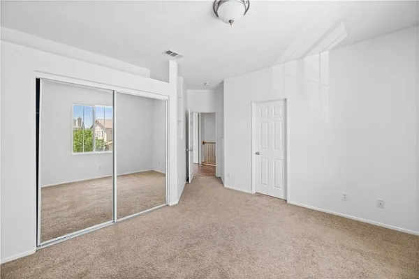 39221 Chantilly Ln — Photo 2