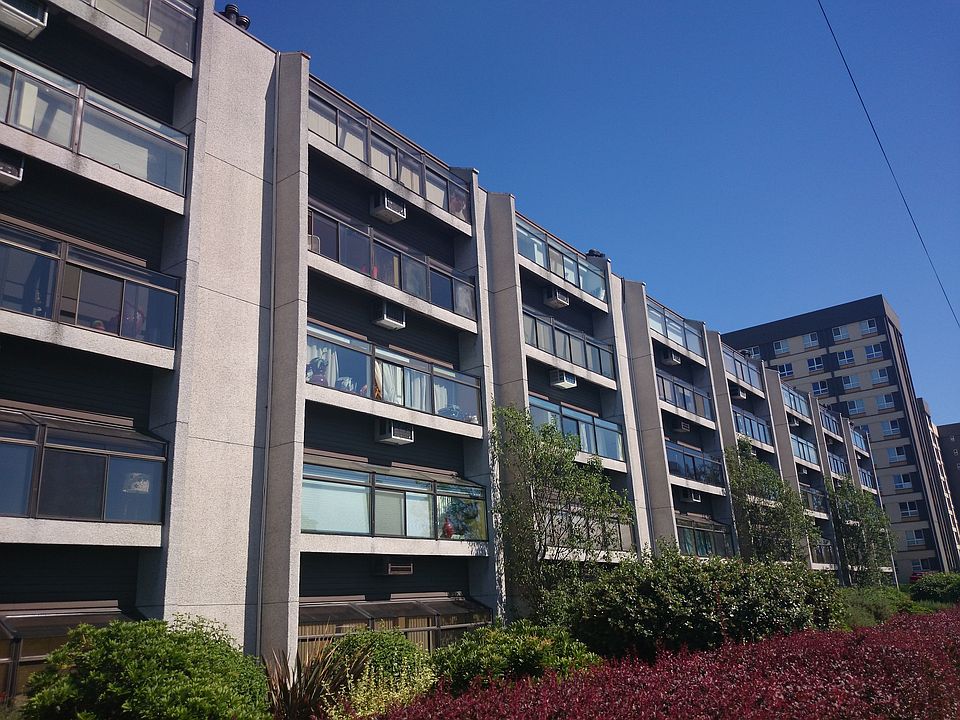 2nd image of 150 Melrose Ave E APT 209