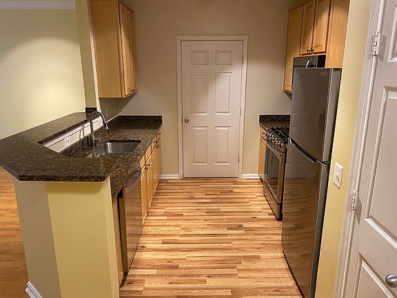 4th image of 9486 Virginia Center Blvd Unit 218