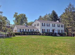 6 Elmcrest Rd, Oakmont, PA 15139