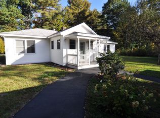 14 Stewart Point Rd, Nassau, NY 12123