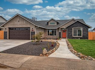 11321 Menlo Way, Redding, CA 96003