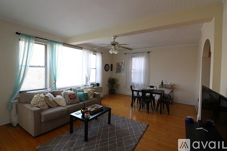 1st image of 1090 Beacon St APT 4C