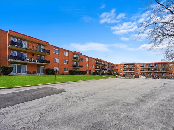 940 Holbrook Rd APT 9C, Homewood, IL 60430