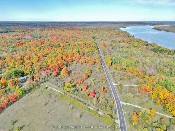688 Rideau River Rd, Montague, ON K0G 1N0