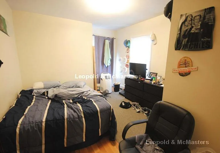 57 Waverly St #2 — Photo 10