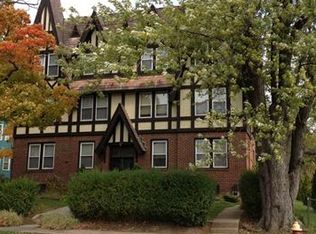28-30 Whitney St, Hartford, CT 06105