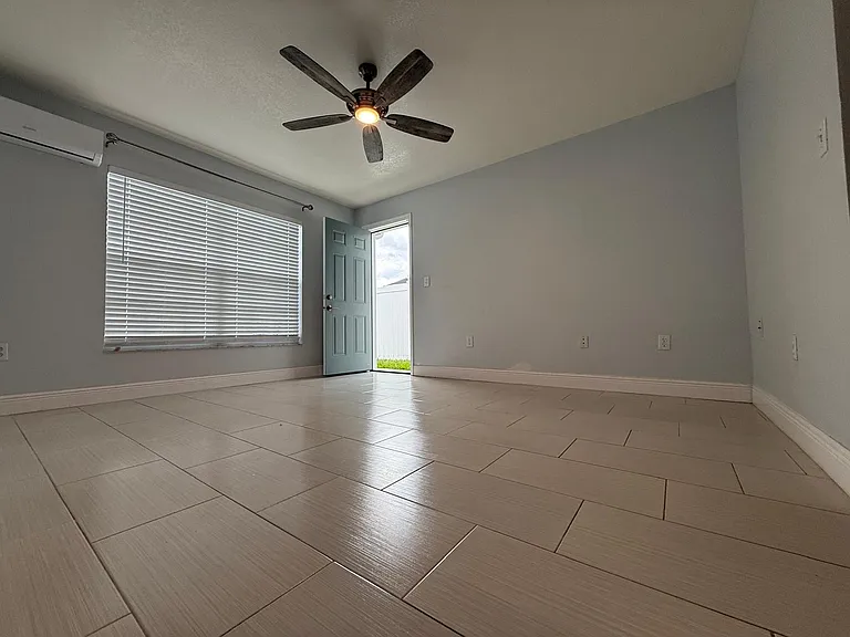 2531 Sage Dr — Photo 7