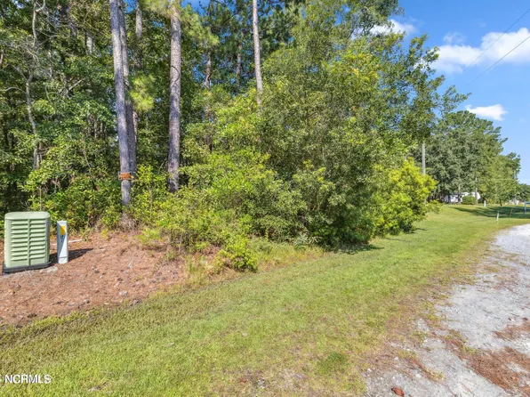 425 Sherrow River Drive SW, Shallotte, NC 28470