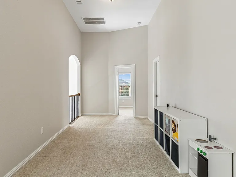 2245 Jaguar Dr — Photo 31