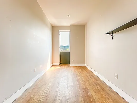 Rented by Mazel Realty USA Corp | media 29