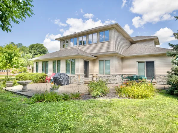 3984 Rainbow Dr, Saint Marys, OH 45885