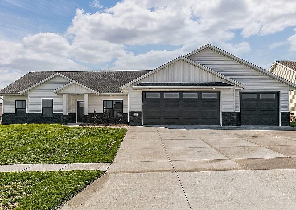 1st image of 4375 Rec Dr