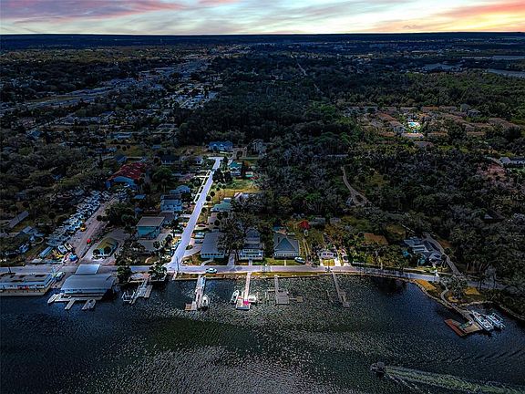 5th image of 5038 Sunset Blvd