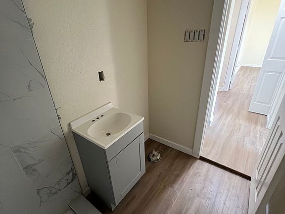 3rd image of 2119 French Ave