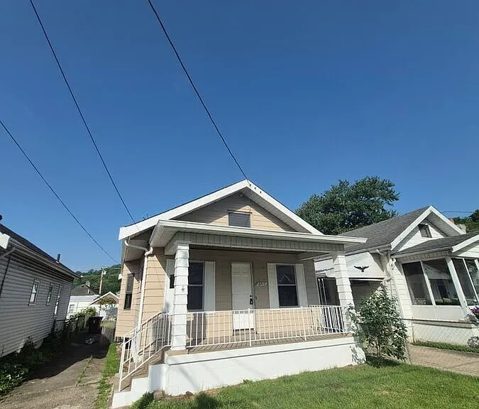 2717 Dakota Ave — Photo 14
