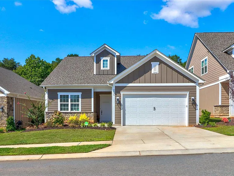 4535 Stellata Loop — Photo 2