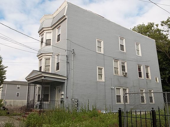 3rd image of 715-717 S 11th St