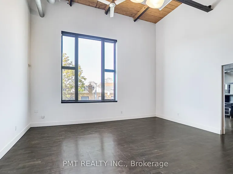 676 Richmond St W #210 — Photo 10