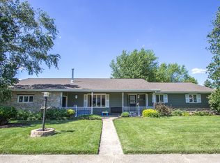 423 Conlin Ave, Sycamore, IL 60178