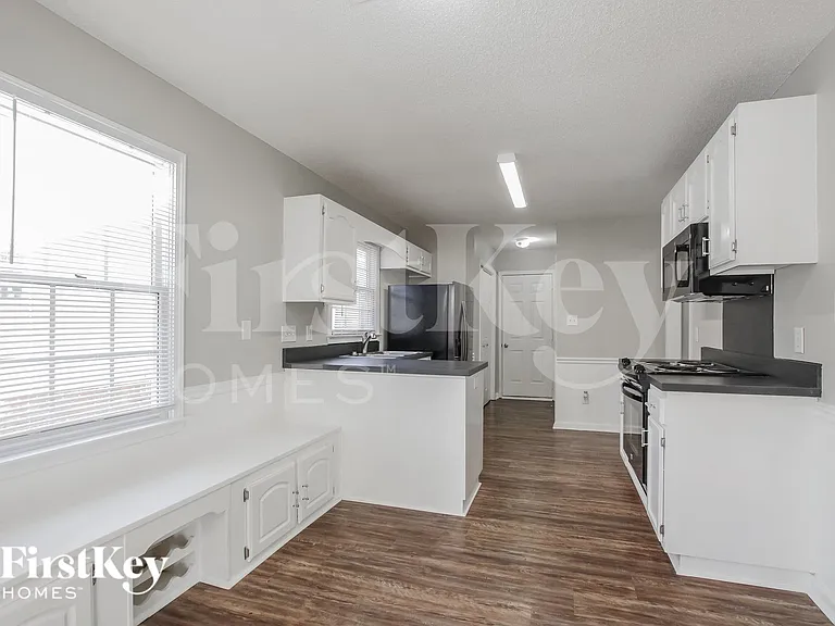 7515 Caribou Ct — Photo 6