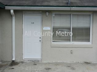 318 1st St APT D, Auburndale, FL 33823